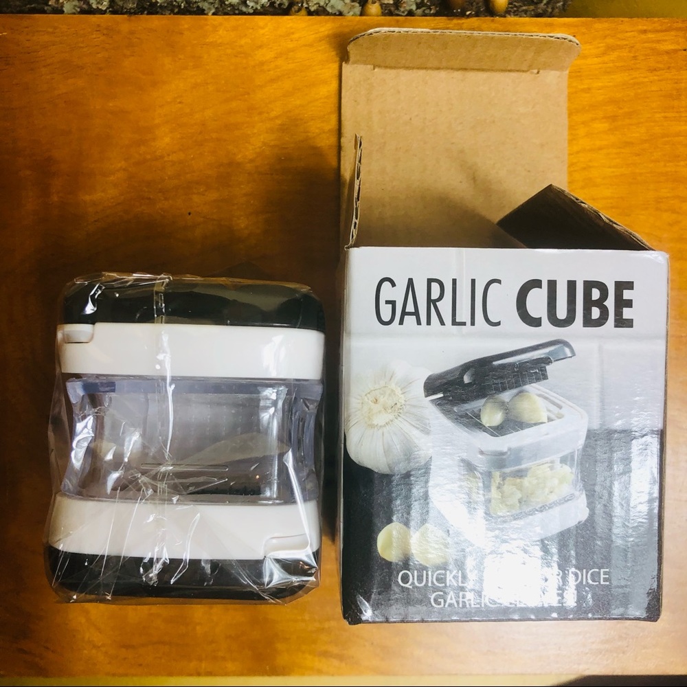 Garlic Cube Chopper - Picture 2 of 4